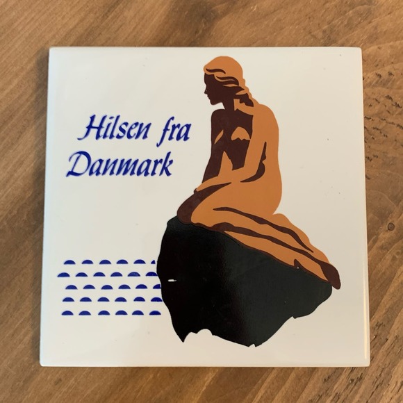 Copenhagen Hilsen fra Danmark Tile Trivet Langeline Mermaid on Rock 6” - Picture 2 of 7